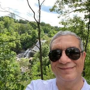 Meet your Posher, Adel